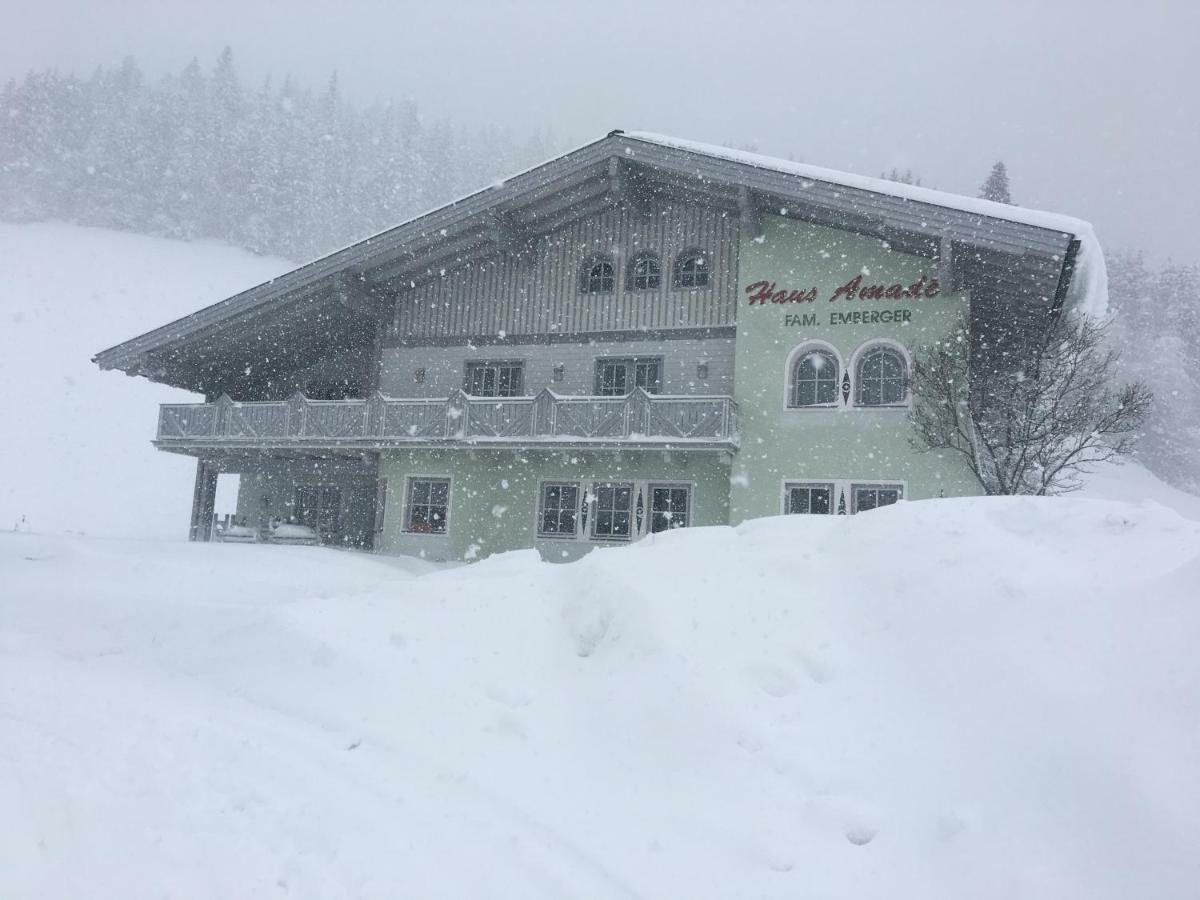 ヴァークラインHaus Amadeアパートメント エクステリア 写真